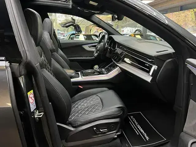 Gebraucht Audi Q8 Competition 286 PS (210 kW) 2020 Grau SUV
