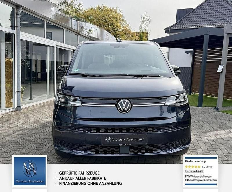 Second-hand VW Multivan Life 150 CP (110 kW) 2024 Albastru Monovolum