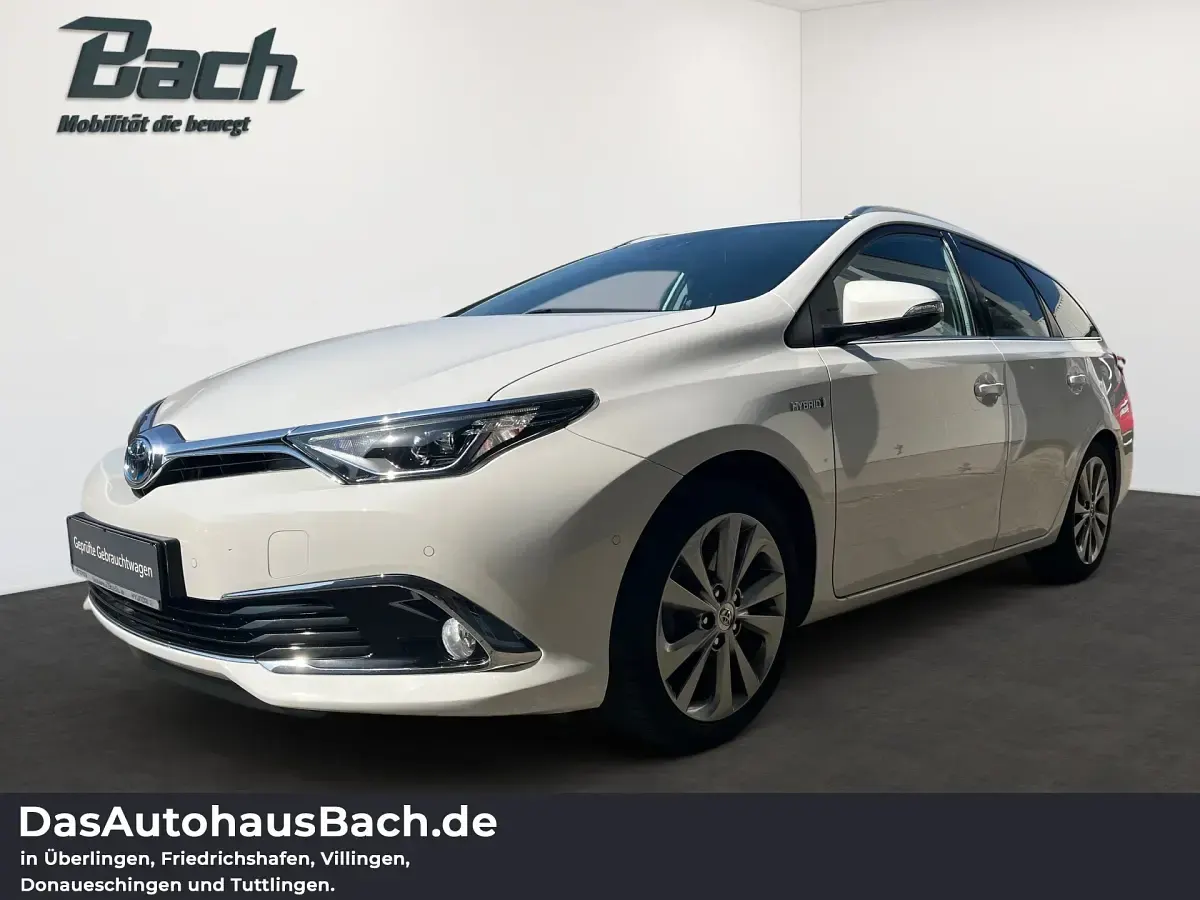 Gebraucht Toyota Auris Hybrid Executive 136 PS (100 kW) 2018 Kombi