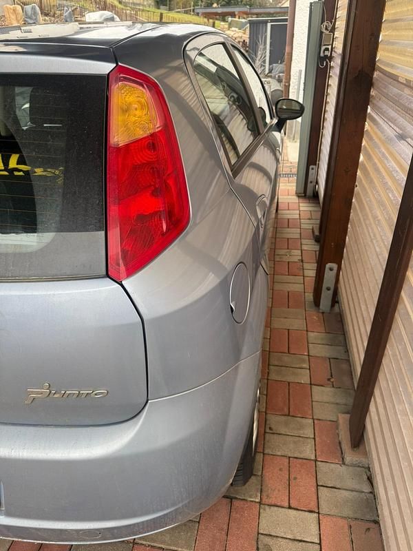 Gebraucht Fiat Punto 66 PS (48 kW) 2007 Blau Kleinwagen