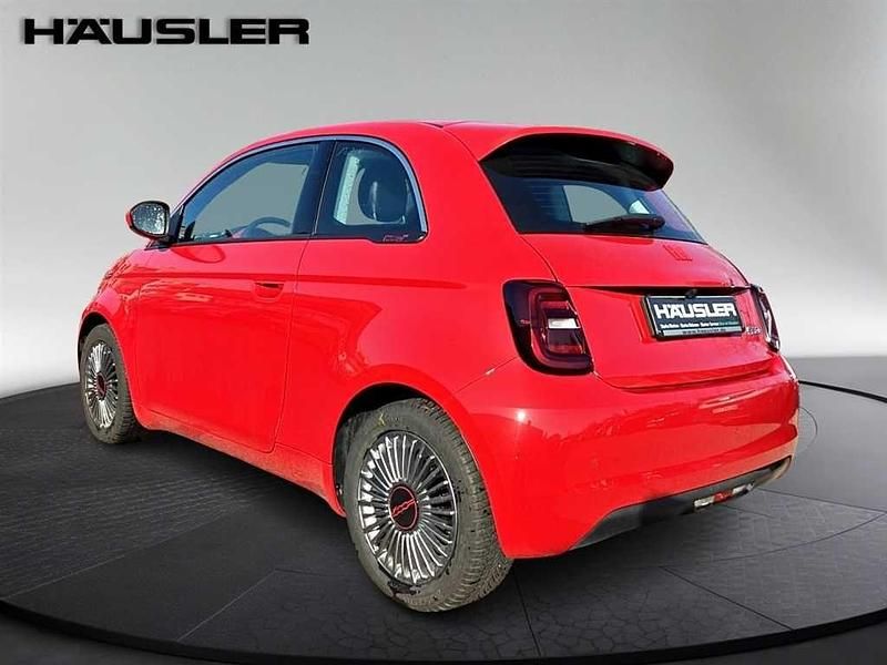 Gebraucht Fiat 500e 86 kW (118 PS) 2023 Rot by (red) Kleinwagen