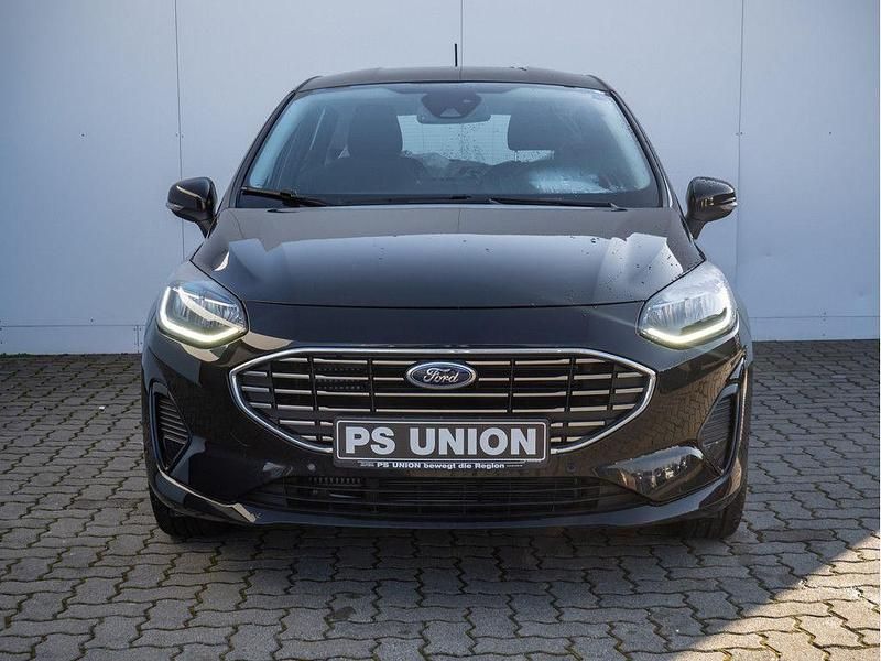 Używany Ford Fiesta Titanium 101 KM (74 kW) 2023 Czarny Hatchback