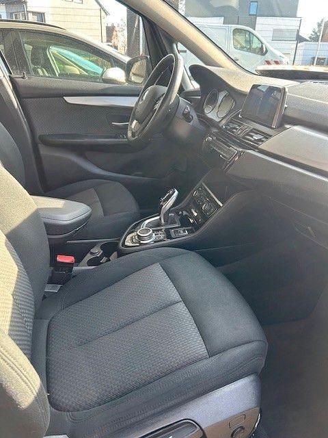 Gebraucht BMW 218 Gran Tourer Advantage 150 PS (110 kW) 2021 Schwarz Van / Kleinbus