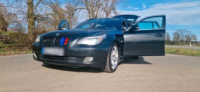 Gebraucht BMW 530 235 PS (172 kW) 2009 Schwarz Kombi