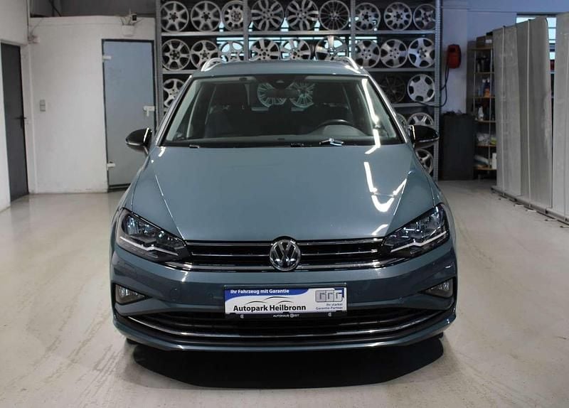 Gebraucht VW Golf Sportsvan IQ Drive 116 PS (85 kW) 2019 Petroleum blue metallic Van / Kleinbus