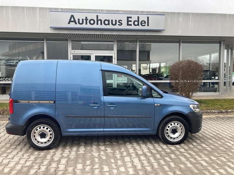 Gebraucht VW Caddy Trendline 140 PS (102 kW) 2015 Acapulcoblau metallic Van / Kleinbus