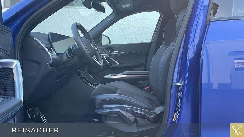 Gebraucht BMW iX1 Shadowline 230 kW (313 PS) 2023 M portimao blau metallic SUV