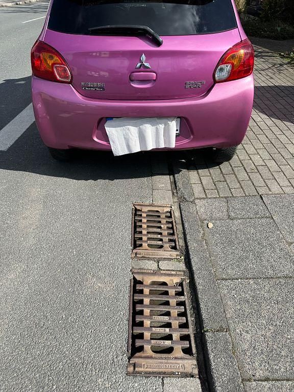 Gebraucht Mitsubishi Space Star 80 PS (58 kW) 2014 Violet Van / Kleinbus