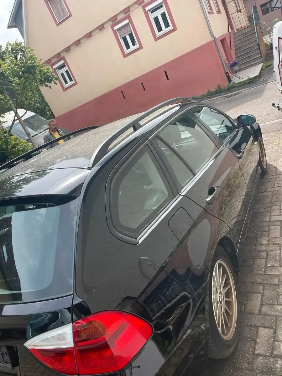 Używany BMW 320 2007 Czarny Sedan/Limuzyna