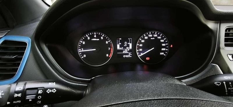 Gebraucht Hyundai i20 Passion 101 PS (74 kW) 2016 Grau Limousine