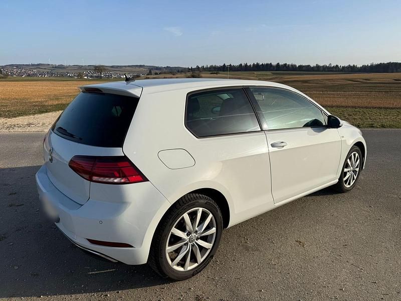 Gebraucht VW Golf VII Join 116 PS (85 kW) 2018 Weiß Limousine