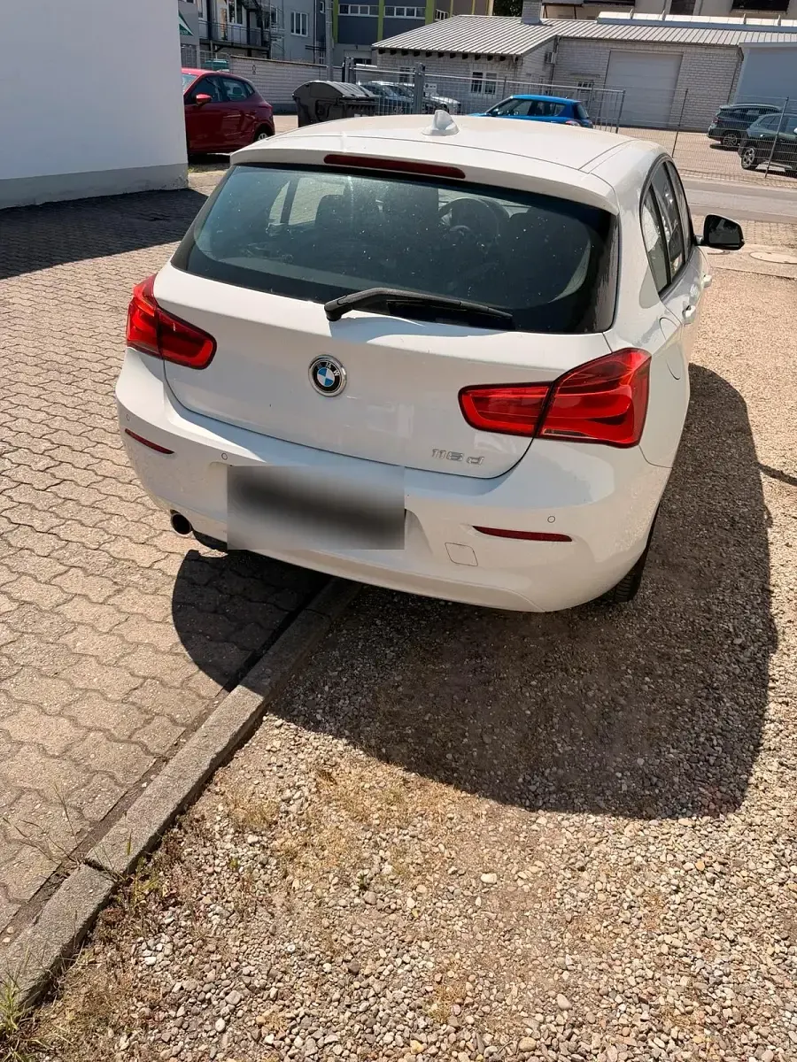 Gebraucht BMW 116 116 PS (85 kW) 2017 Weiß Kleinwagen