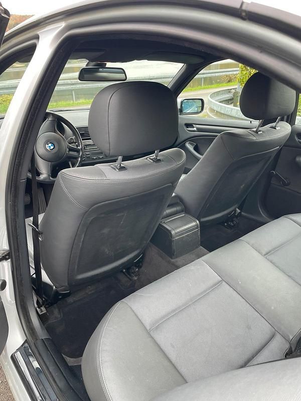 Gebraucht BMW 316 116 PS (85 kW) 2003 Silber Limousine