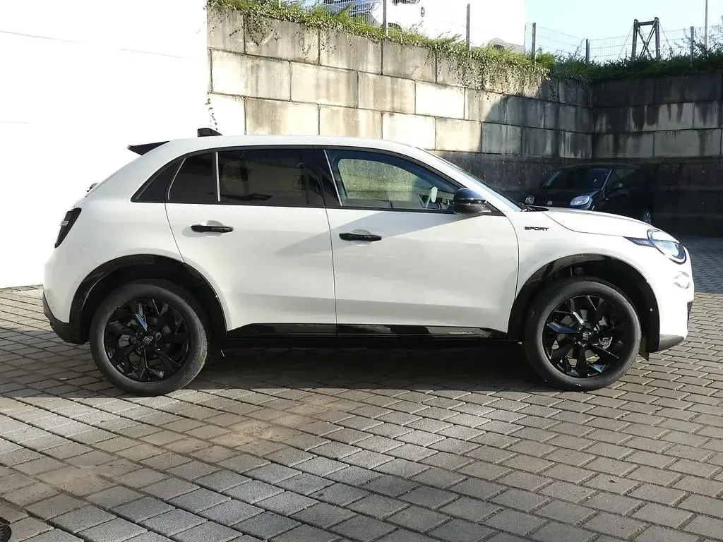 Neu Fiat 600 Sport 145 PS (106 kW) 2026 Weiss SUV