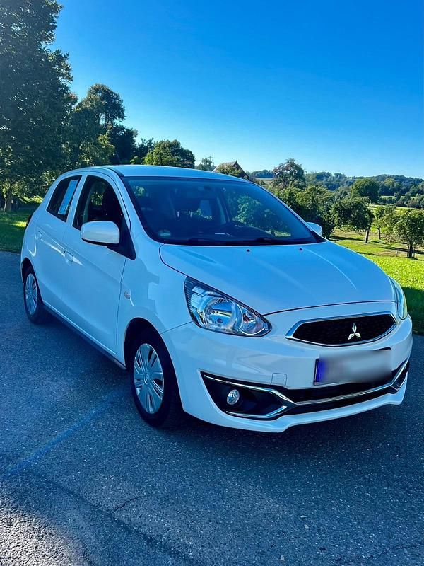Weiß Gebraucht 2018 Mitsubishi Space Star Kleinwagen | 5.300 € (Guter Preis) - Bild 1/4