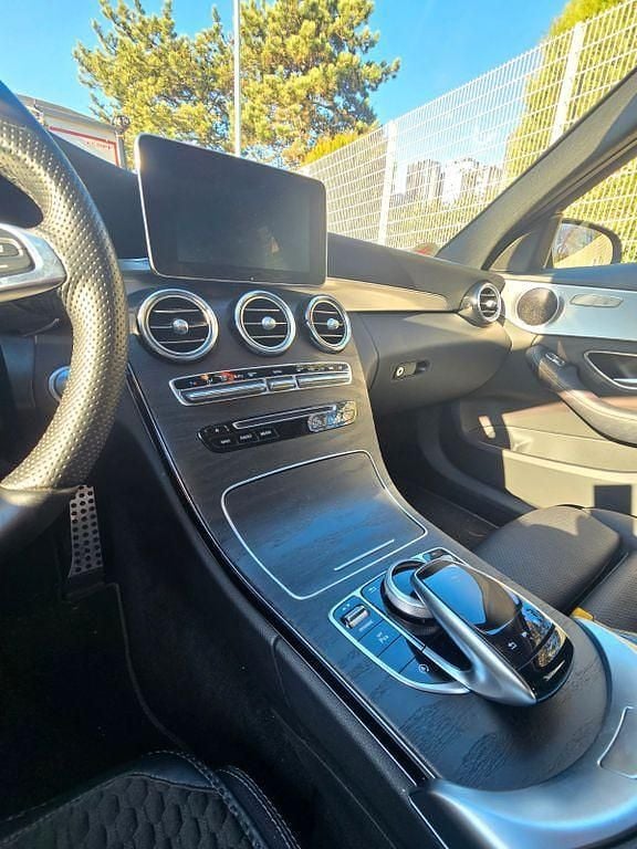 Gebraucht Mercedes C200 AMG line 184 PS (135 kW) 2018 Schwarz Limousine