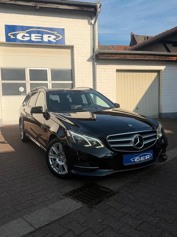 Gebraucht Mercedes E250 Avantgarde 211 PS (155 kW) 2013 Schwarz Kombi