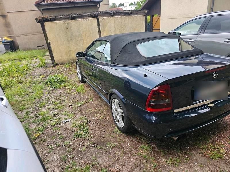 Gebraucht Opel Astra Cabriolet 147 PS (108 kW) 2001 Blau Cabrio