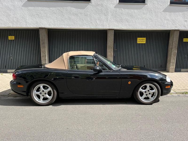 Schwarz Gebraucht 2000 Mazda MX5 Cabrio | 7.500 € (Fairer Preis) - Bild 1/4