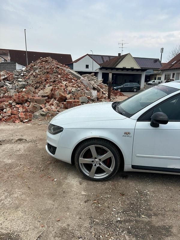 Gebraucht Seat Exeo 170 PS (125 kW) 2013 Weiß Kombi