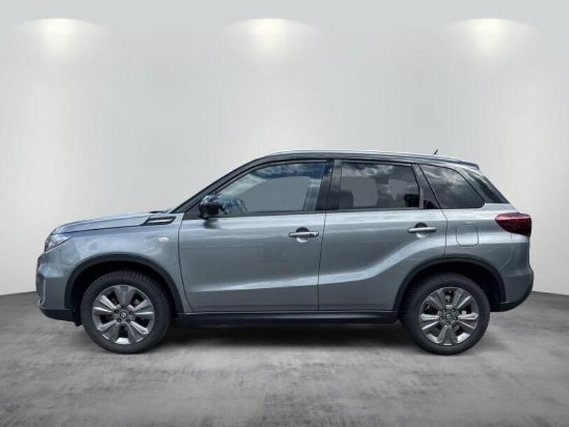 Gebraucht Suzuki Vitara Comfort 102 PS (75 kW) 2023 Galactic/cosmic black pearl met SUV