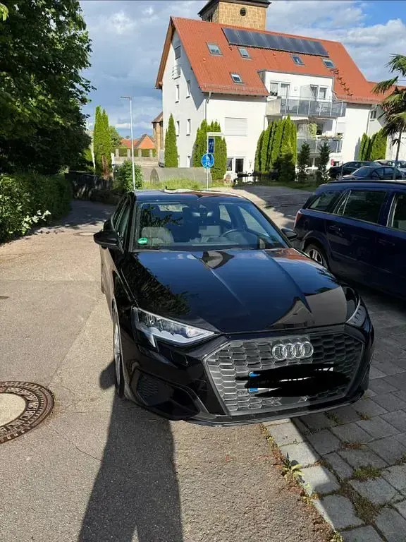 Gebraucht Audi A3 Sportback e-tron 150 PS (110 kW) 2022 Schwarz Kleinwagen