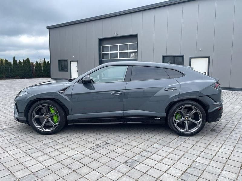 Second-hand Lamborghini Urus 666 CP (489 kW) 2023 SUV
