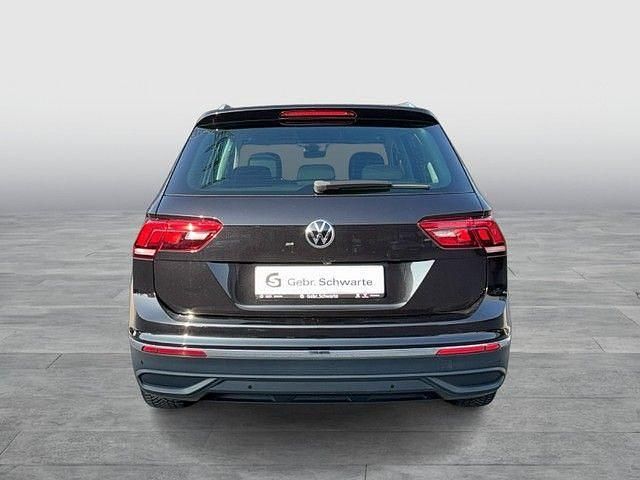 Gebraucht VW Tiguan Active 150 PS (110 kW) 2022 Schwarz SUV