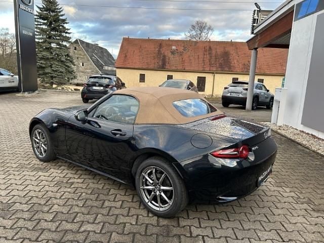 Neu Mazda MX5 132 PS (97 kW) 2026 Schwarz Cabrio