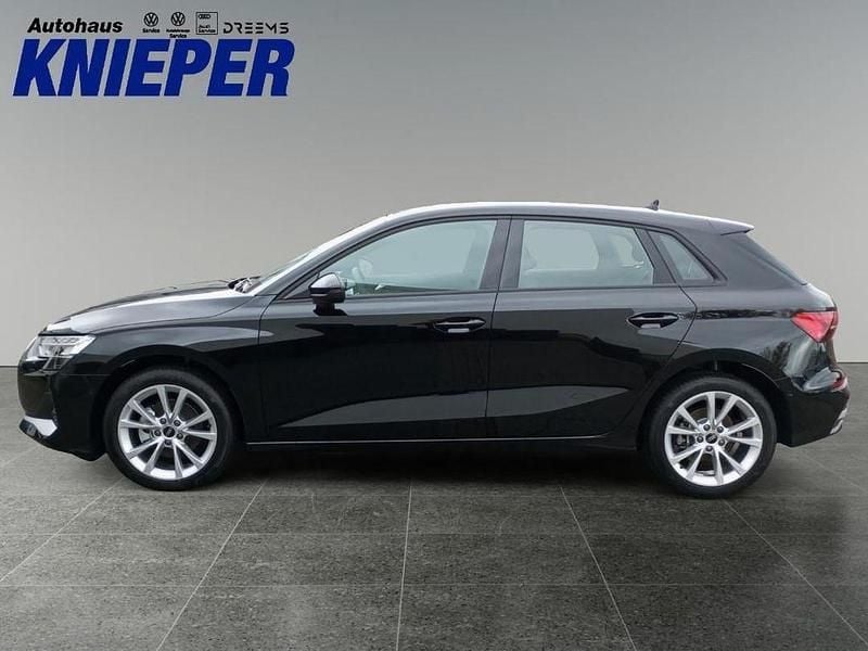 Używany Audi A3 Advanced 150 KM (110 kW) 2025 Czarny Sedan/Limuzyna