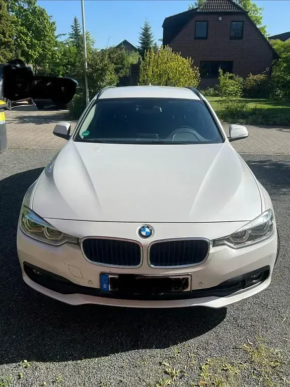 Gebraucht BMW 318 Advantage 150 PS (110 kW) 2016 Weiß Kombi