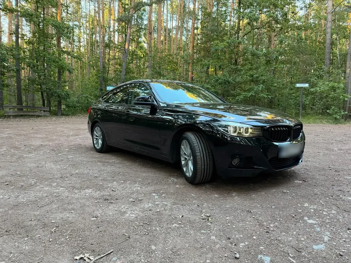 Gebraucht BMW 318 Sport Line 150 PS (110 kW) 2018 Schwarz Limousine