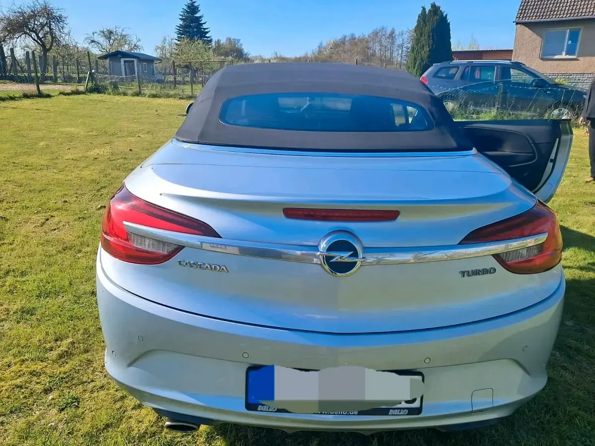 Gebraucht Opel Cascada 170 PS (125 kW) 2016 Silber Cabrio