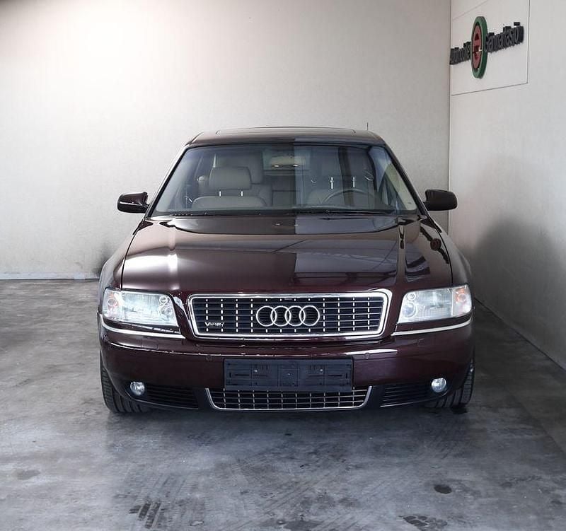 Gebraucht Audi A8L W12 420 PS (308 kW) 2001 Rot Limousine