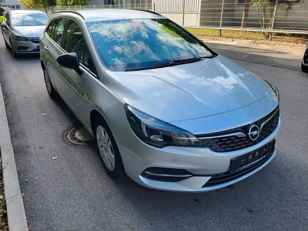 Używany Opel Astra 105 KM (77 kW) 2020 Szary Kombi