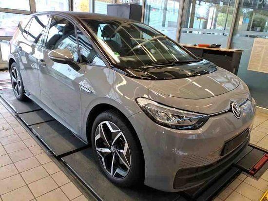 Gebraucht VW ID.3 Pro 106 kW (145 PS) 2022 Mondsteingrau Kleinwagen