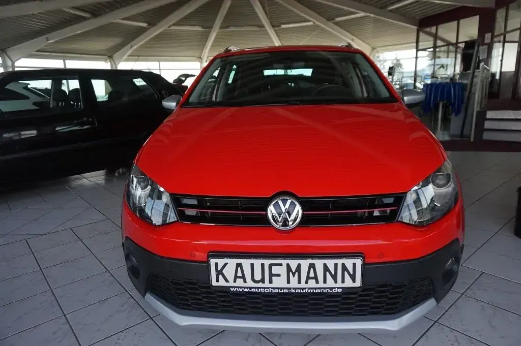 Gebraucht VW Polo Cross 90 PS (66 kW) 2014 Flash rot Kleinwagen