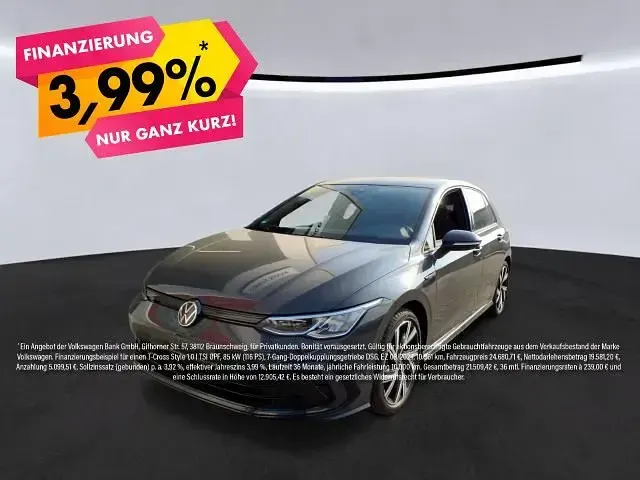 Gebraucht VW Golf VIII R-line 131 PS (96 kW) 2024 Limousine
