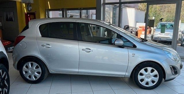 Gebraucht Opel Corsa Satellite 87 PS (63 kW) 2011 Silber Kleinwagen