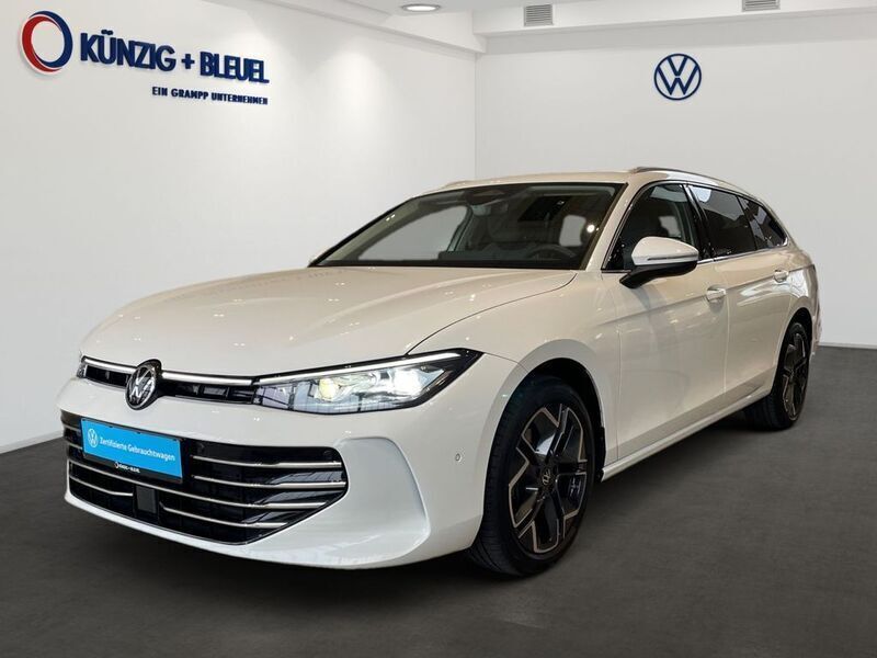 Gebraucht VW Passat Elegance 150 PS (110 kW) 2024 Weiß Kombi
