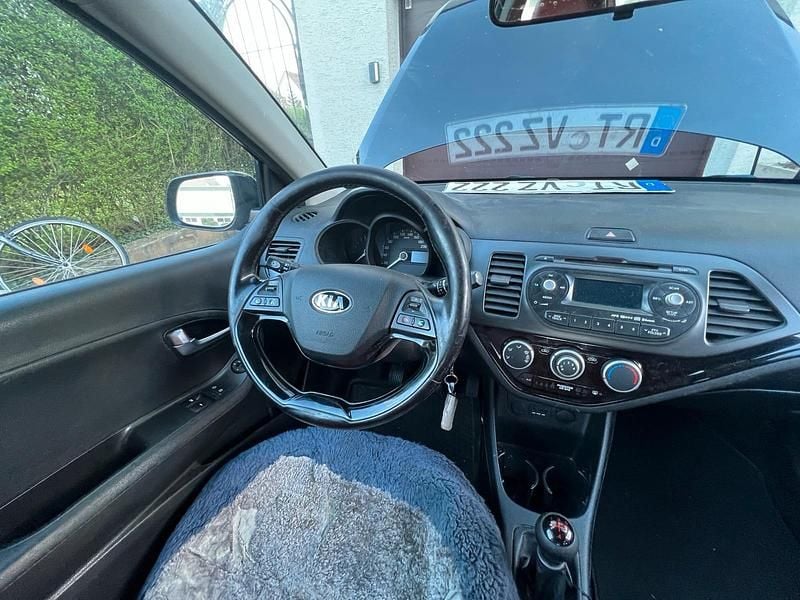 Second-hand Kia Picanto 69 CP (50 kW) 2013 Negru Hatchback