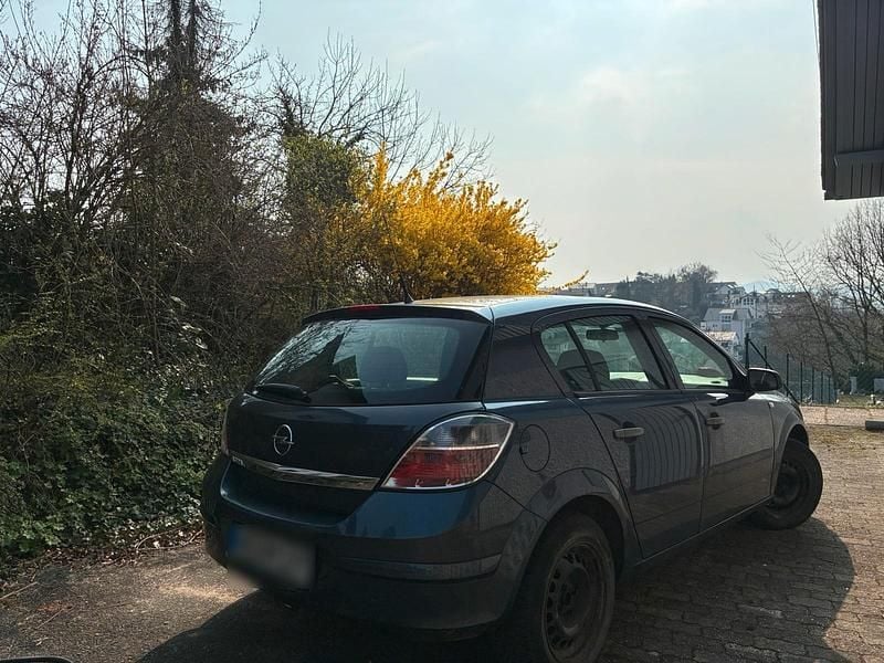 Second-hand Opel Astra 90 CP (66 kW) 2009 Gri Berlinǎ