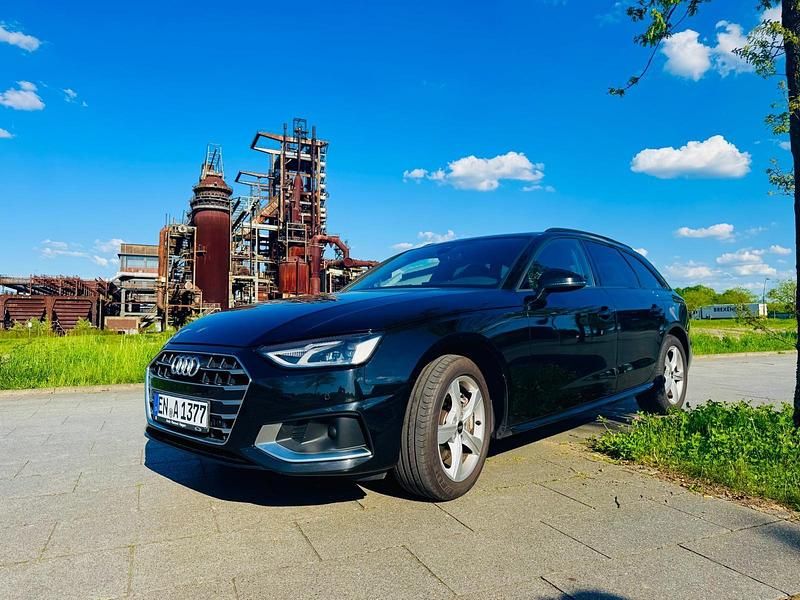 Gebraucht Audi A4 Ambiente 204 PS (150 kW) 2021 Schwarz Kombi