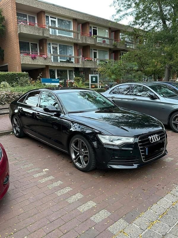 Schwarz Gebraucht 2024 Audi A6 Limousine | 10.000 € - Bild 1/4