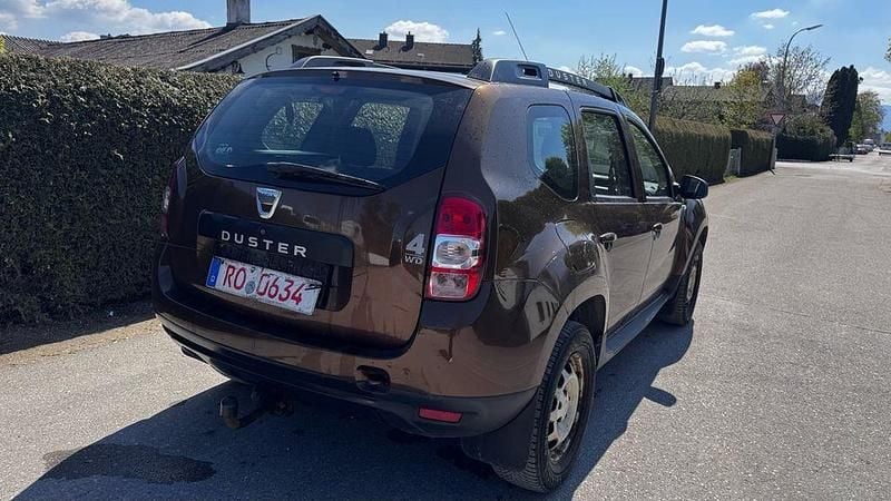 Second-hand Dacia Duster 109 CP (80 kW) 2014 Maro SUV