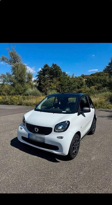 Silber Gebraucht 2018 Smart ForTwo Coupé Cabrio | 13.500 € (Fairer Preis) - Bild 1/4