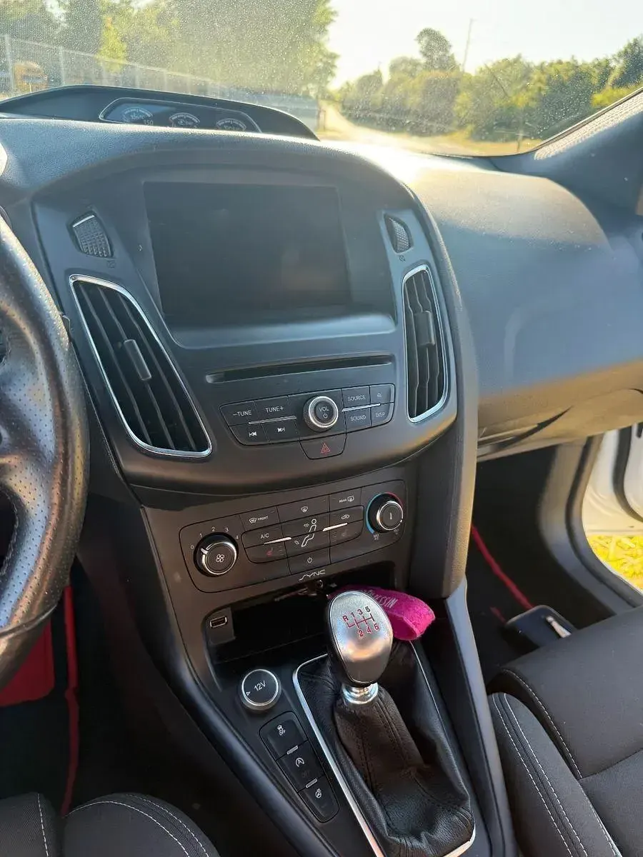 Gebraucht Ford Focus ST 185 PS (136 kW) 2015 Weiß Kombi