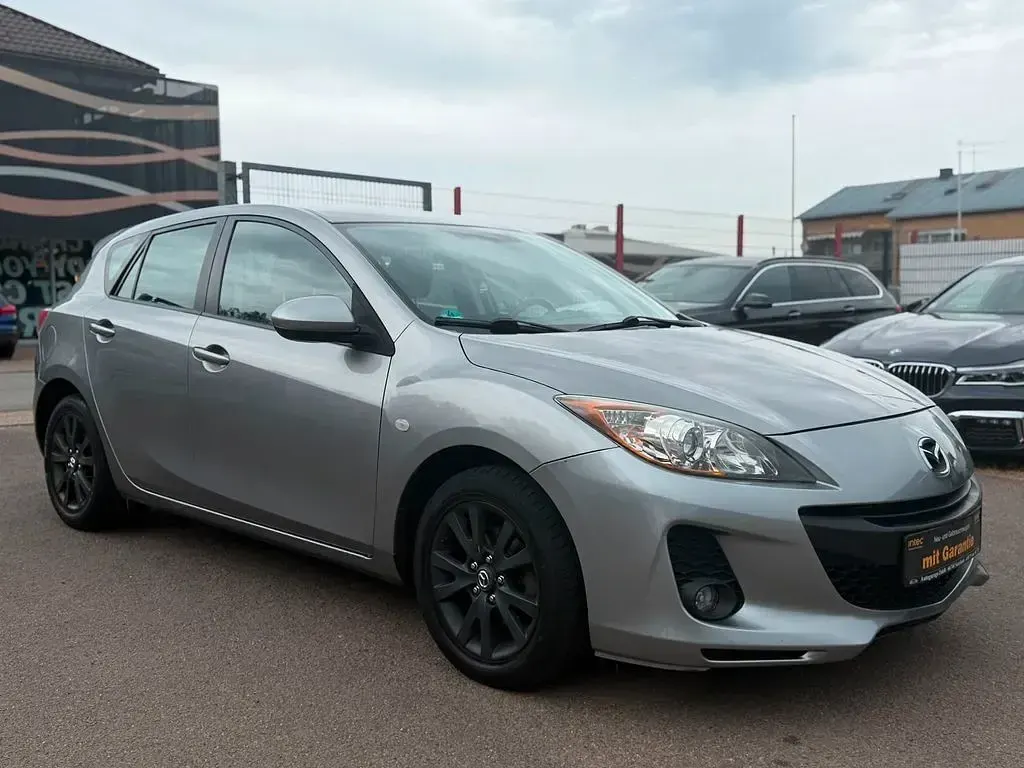 Gebraucht Mazda 3 105 PS (77 kW) 2012 Grau Limousine