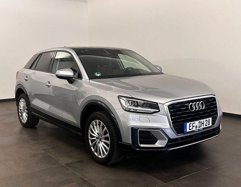 Gebraucht Audi Q2 116 PS (85 kW) 2018 Silber SUV