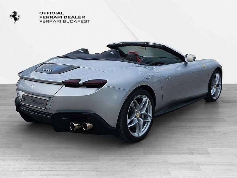 Neu Ferrari Roma 620 PS (456 kW) 2025 Silber Cabrio